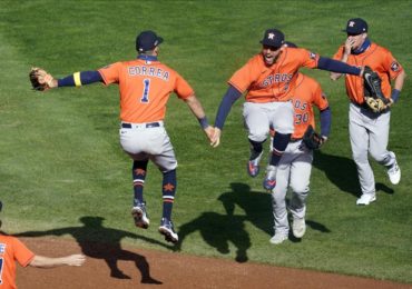 Astros sweep Twins, advance to ALDS