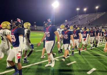 Klein Collins control trenches, Parks serve double duty to top Pearland Dawson