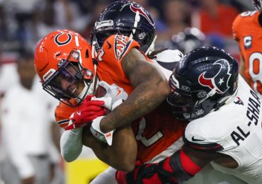 Texans' defense dominates, Fairbairn drills four field goals