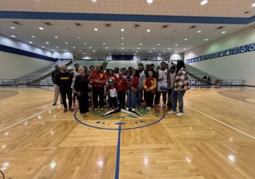 Yates Hoops Up Kashmere 92-55