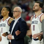 Connecticut dominates the fighting Illini