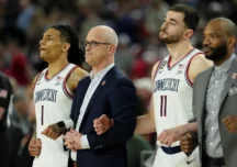 Connecticut dominates the fighting Illini