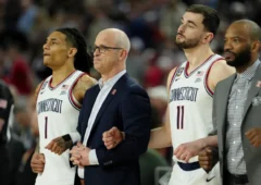 Connecticut dominates the fighting Illini